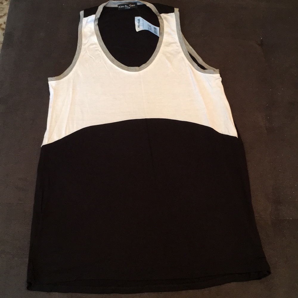 Women’s color block tank.